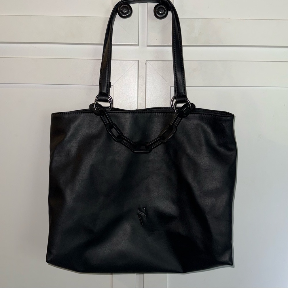 Simply Vera Faux Leather Sleek Black Tote Shoulder Bag
